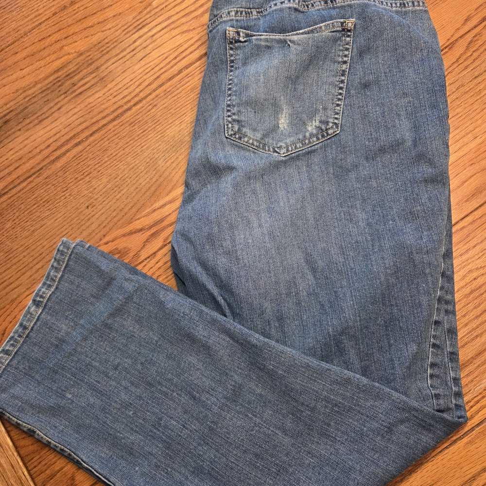 Apt. 9 Women's Blue Straight Leg Jeans
